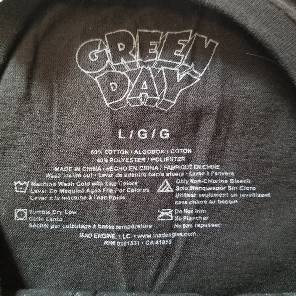 Green Day American Idiot Crop Graphic Tee, L - Picture 3 of 3